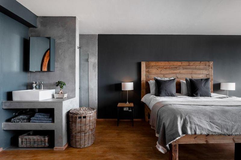 4 Bedroom Property for Sale in Green Point Western Cape